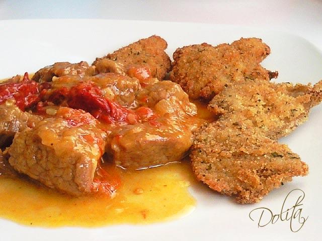 TERNERA EN SALSA DE PIMIENTOS CON GUARNICION DE SETAS