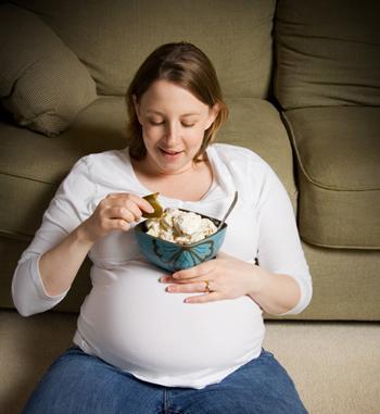 Relacionan dieta de la madre durante el embarazo con el desarrollo de alergias en el bebé