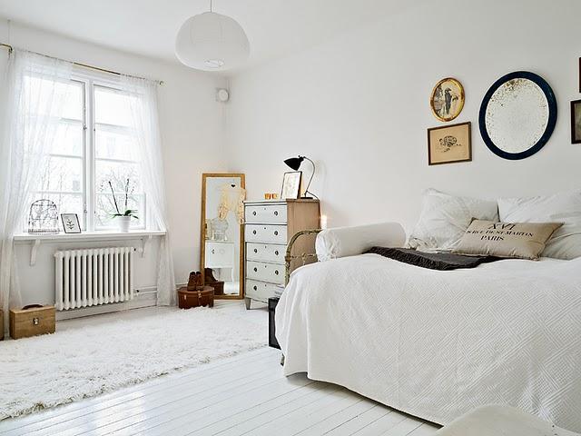 DECO...LITTLE APARTMENT