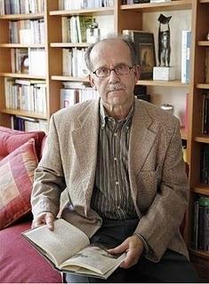 Agustín Fernández Paz obtiene el VII Premio Iberoamericano SM de Literatura Infantil y Juvenil Agustín Fernández Paz obtiene el VII Premio Iberoamericano SM de Literatura Infantil y Juvenil