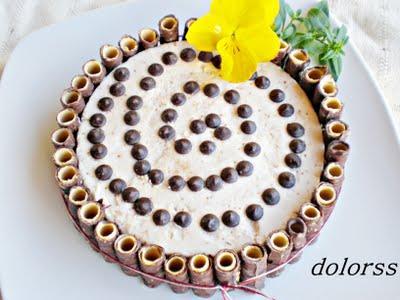 Charlota de higos con gotas de chocolate