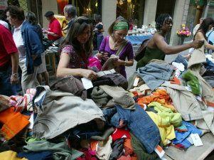 Mercado de gangas en el Casco
