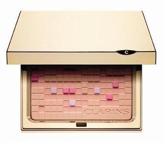 Una mujer cautivadora y de armas tomar