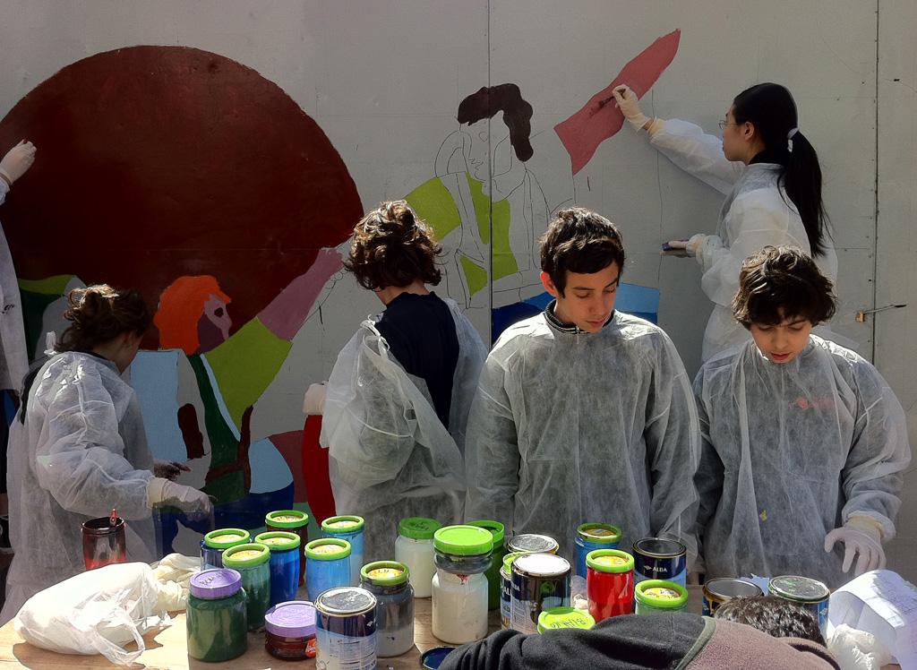 Arte Urbano: Mural pintado por Alumnos de la ORT en el Cerco de Obra