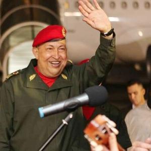 Pueblo despidió a Chávez que partió a Cuba para recibir cuarto ciclo de quimioterapia