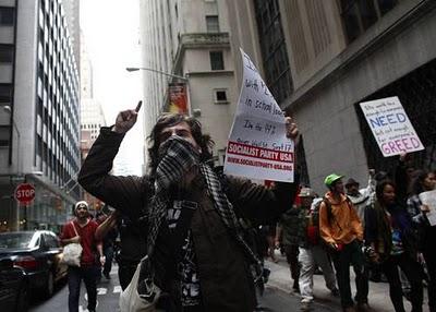 Convocan jóvenes a tomar Wall Street en contra la codicia corporativa