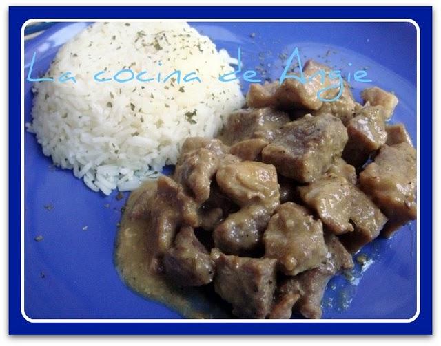 GUISO DE CERDO ESPECIADO