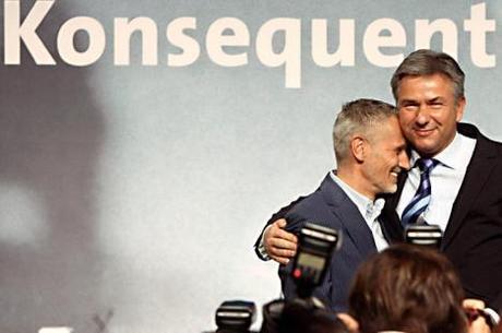 Alcalde gay de Berlín renueva mandato