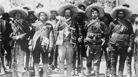 El gobierno de Sánchez se parece al Ejército de Pancho Villa