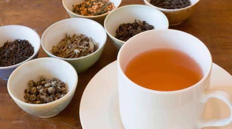 Cómo ayudan los tés detox para perder peso