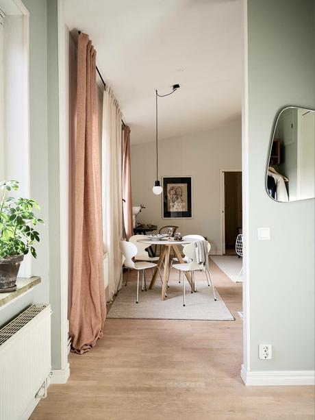 delikatissen scandi tiny apartment scandi romantic nordic pastel colors decor girls apartment estilo nórdico para chicas decoración femenina decoración coqueta decoración acogedora y cálida charming decor apartamento femenino  