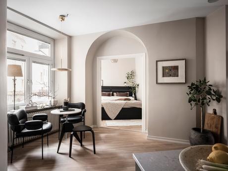 delikatissen scandinavian elegant apartment scandi design muebles de diseño nórdico men scandi decor grandes ventanales casas en arco decoración masculina decoración elegante decoración de diseño apartamento sueco diseño  