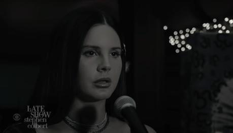 Lana Del Rey presenta en directo el single ‘Arcadia’ Actuación de Lana del Rey