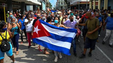 Cuba: Denuncian que el régimen cubano llamó a reprimir manifestaciones del pr´´oximo 15N