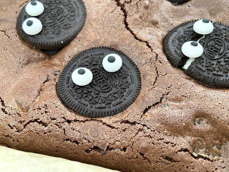 delikatissen oreo brownies halloween brownies easy brownies chocolate brownies brownie para halloween brownie muy facil brownie de chocolate negro brownie americano  