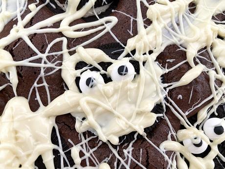 delikatissen oreo brownies halloween brownies easy brownies chocolate brownies brownie para halloween brownie muy facil brownie de chocolate negro brownie americano  