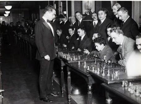 Lasker, Capablanca y Alekhine o ganar en tiempos revueltos (208)