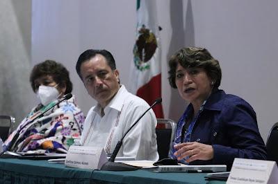 ENCABEZA DELFINA GÓMEZ ÁLVAREZ REUNIÓN DE ORGANIZACIÓN DEL MOVIMIENTO NACIONAL POR LA ALFABETIZACIÓN EN VERACRUZ