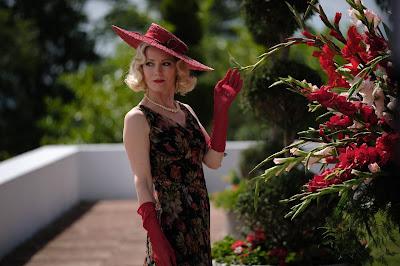 Un espíritu burlón: una esposa de ida y vuelta