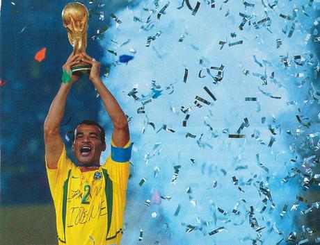 Cafú jugó tres finales de un Mundial y ganó dos.