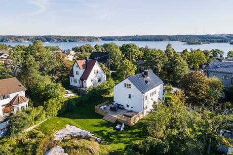 delikatissen scandi kitchen minimla kitchen grey modern kitchen glossy grey scandinavian kitchen estilo nórdico minimalista Estilo nórdico elegante cocina sin accesorios a la vista cocina nórdica cocina minimal cocina gris  