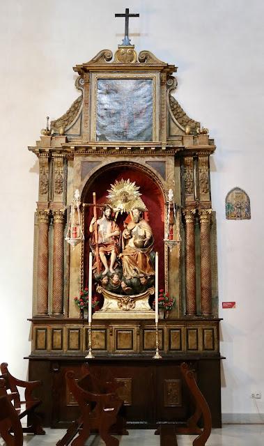 La Iglesia de San Román (14): el retablo de la Santísima Trinidad.