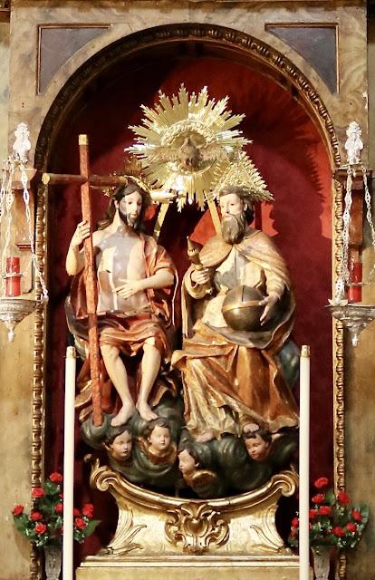 La Iglesia de San Román (14): el retablo de la Santísima Trinidad.