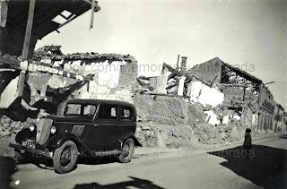 Imagen de la destrucción en la calle de la Plaza tras la guerra civil