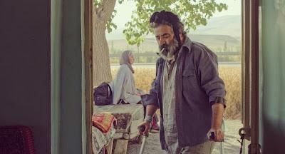 HIT THE ROAD (Jadde Khaki) (Irán, 2021) Vida normal, Melodrama HIT THE ROAD (Jadde Khaki) (Irán, 2021) Vida normal, Melodrama