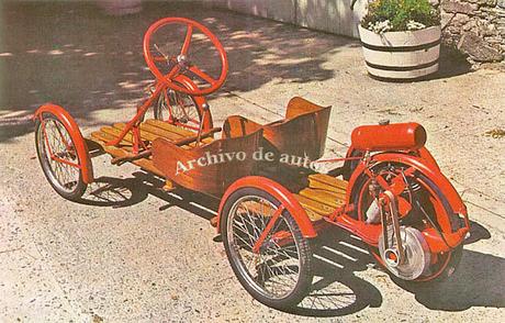 Smith Flyer, un curioso automóvil con una quinta rueda motriz Smith Flyer, un curioso automóvil con una quinta rueda motriz