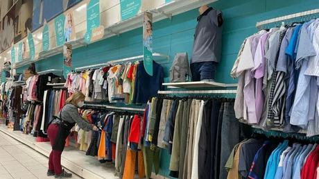 Carrefour se suma a la venta de ropa infantil de segunda mano