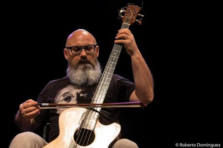 © Roberto Domínguez - Superstrings trio_MontMusic