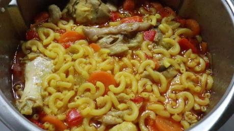 Fideuá con Pollo Thermomix ® Cocinamos la fideuá