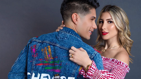 Natasha Araos y Jesús “Chyno” Miranda se separan formalmente tras firmar el divorcio