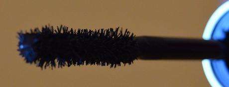 La máscara “24Ore Instant Volume Up To The Stars” de DEBORAH MILANO – para tener las pestañas que tocan las estrellas La máscara “24Ore Instant Volume Up To The Stars” de DEBORAH MILANO – para tener las pestañas que tocan las estrellas