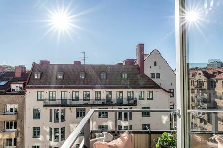 delikatissen scandinavian kitchen scandinavian apartament scandi style modern scandi decor kitchen island distribución abierta decoración nórdica decoración moderna cocina con isla cocina abierta apartamento sueco  