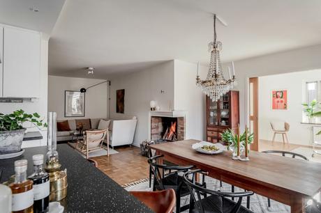 delikatissen scandinavian kitchen scandinavian apartament scandi style modern scandi decor kitchen island distribución abierta decoración nórdica decoración moderna cocina con isla cocina abierta apartamento sueco  