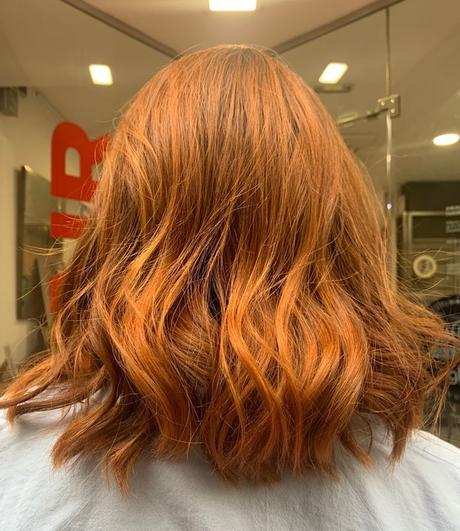 ÉCLAT, la coloración demipermanente con efecto anti-ageing tratamiento con color eclat montibello