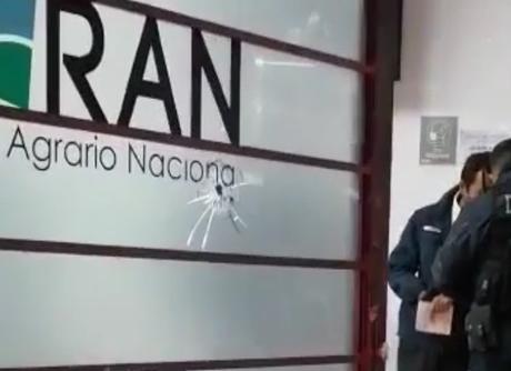 (Video) Balean oficinas del RAN en avenida Scop y Juan de Oñate