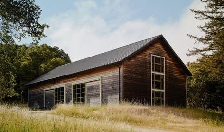 Antiguo Granero Remodelado en Estilo Rustico