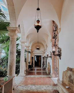 Inspiración: Casamiento romántico y tropical en Vizcaya Museum