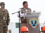 Ministro Defensa Perú presenta renuncia tras polémica sobre ascensos militares