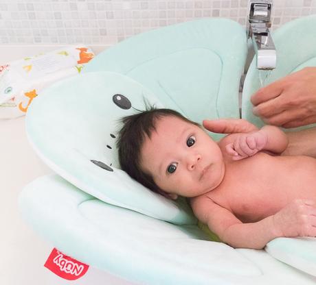 Nuby facilita el baño del bebé