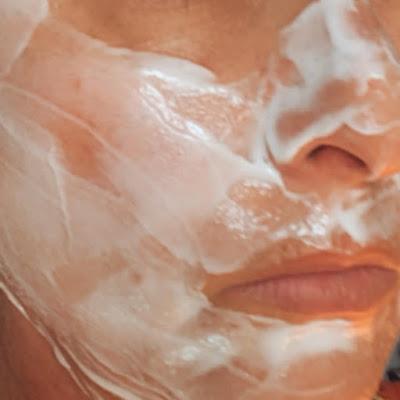 Hydrating Mask With Organic Argan Oil de Douglas Naturals. Viernes de Spa.