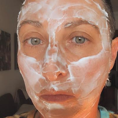 Hydrating Mask With Organic Argan Oil de Douglas Naturals. Viernes de Spa.