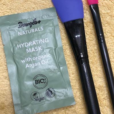 Hydrating Mask With Organic Argan Oil de Douglas Naturals. Viernes de Spa.