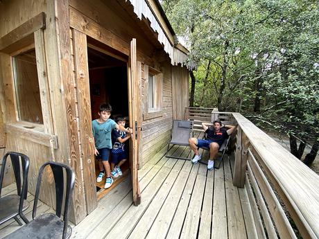 Dormir en los árboles en Les Cabanes dans Les Bois (Carcassonne) Dormir en los árboles en Les Cabanes dans Les Bois (Carcassonne)