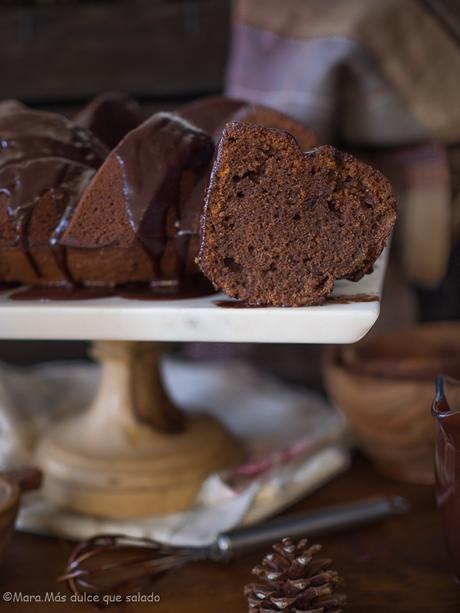 Bundt Cake de boniato y chocolate especiado.