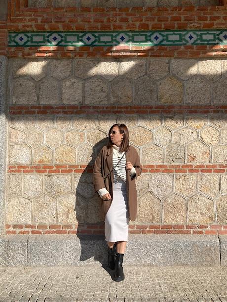 WARM AUTUMN.- WARM AUTUMN.-