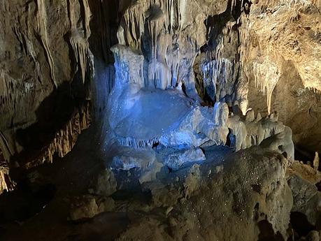 Un dragón en la Cueva de Mendukilo
